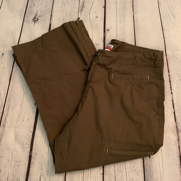 Women's Danskin Capris - Picture 13 of 13